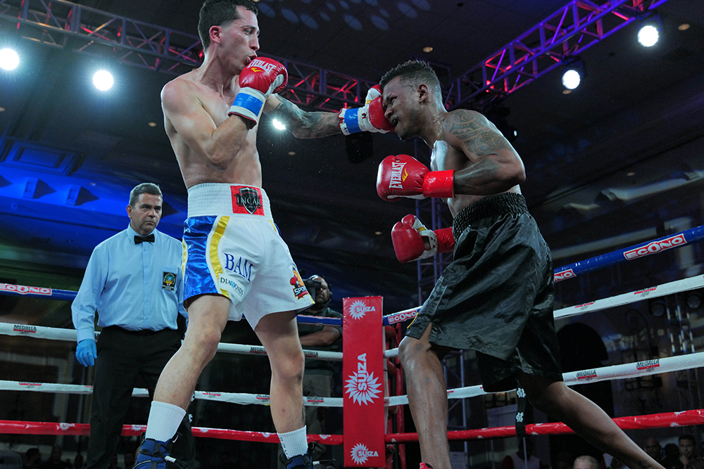 BOXING NIGHT
